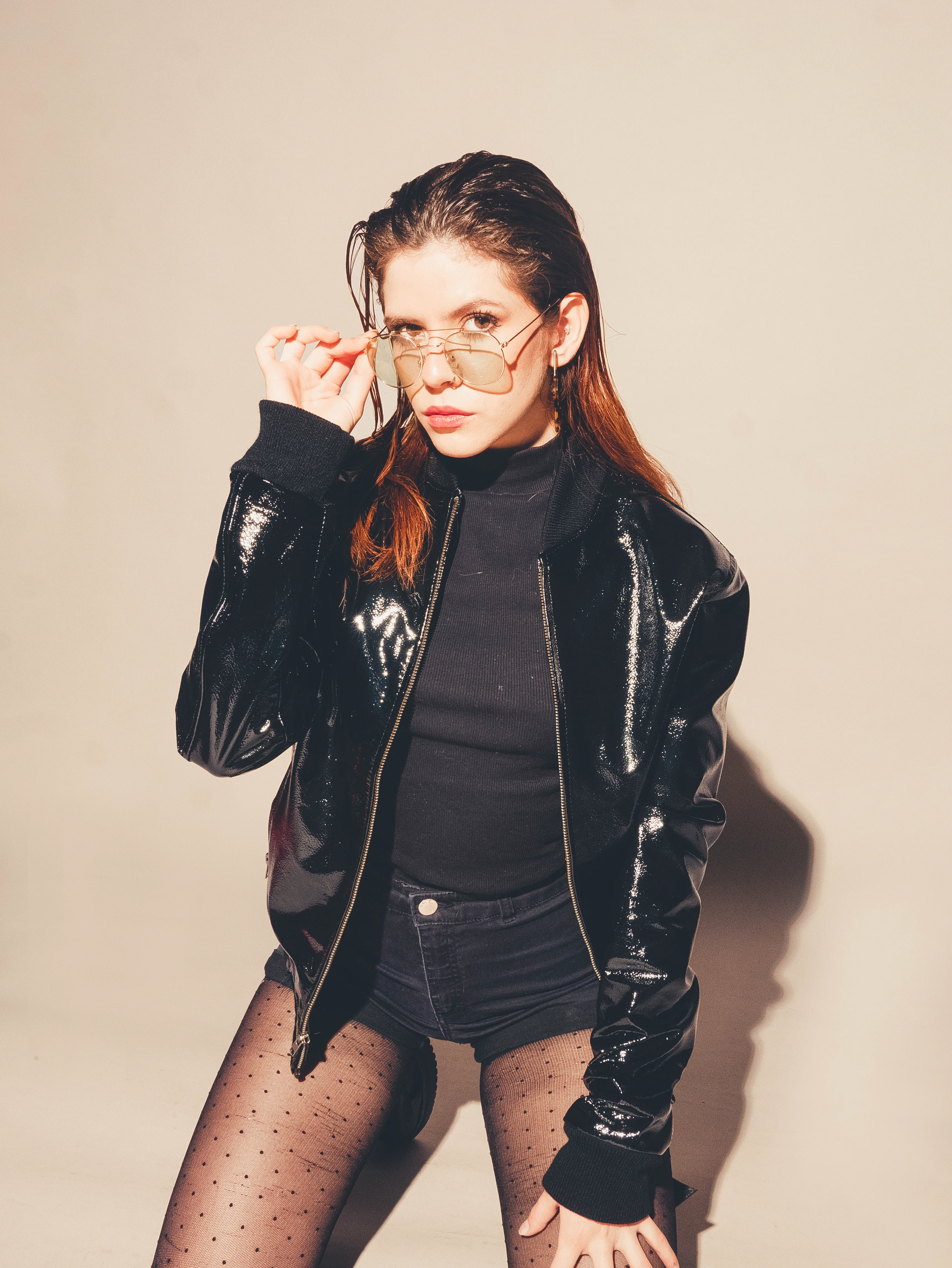 -bomber charol negro unisex- - Image 9