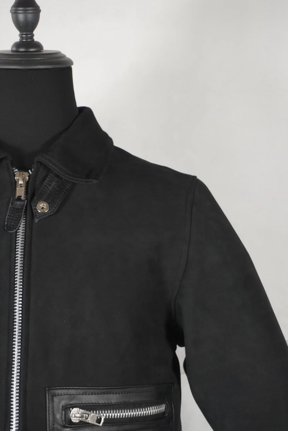 Bruce Darkest black - Image 7