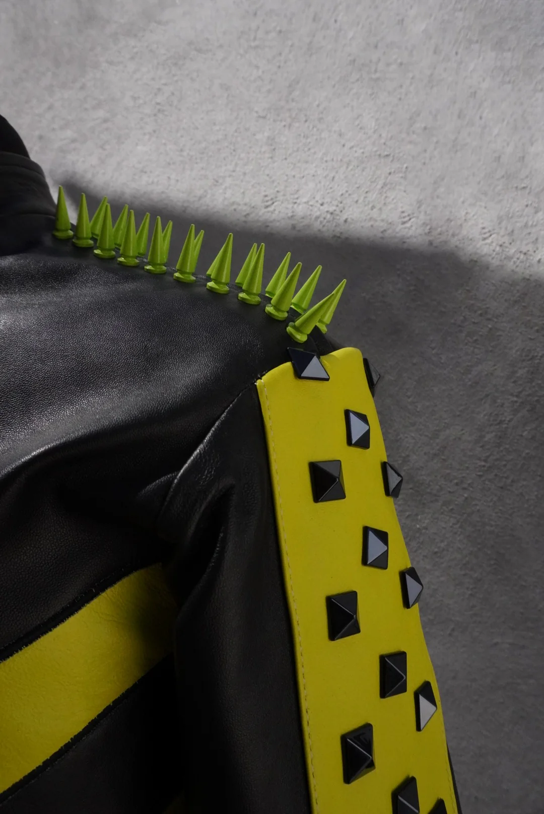 Damaso black neon - Image 3