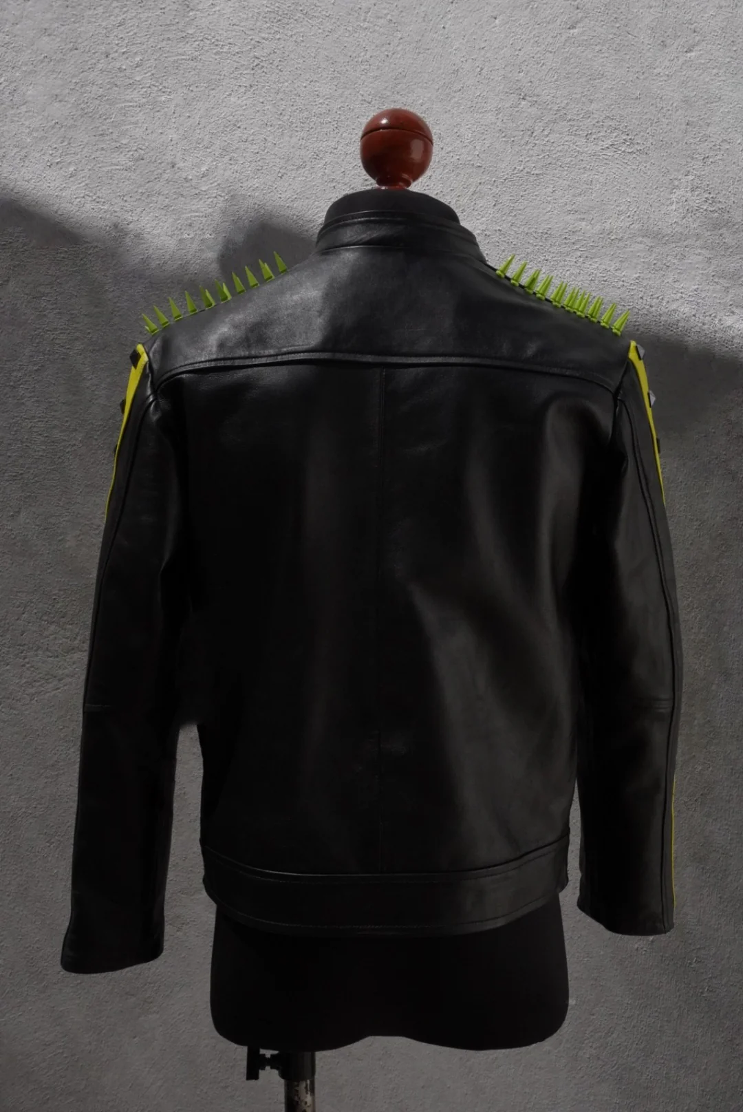 Damaso black neon - Image 6