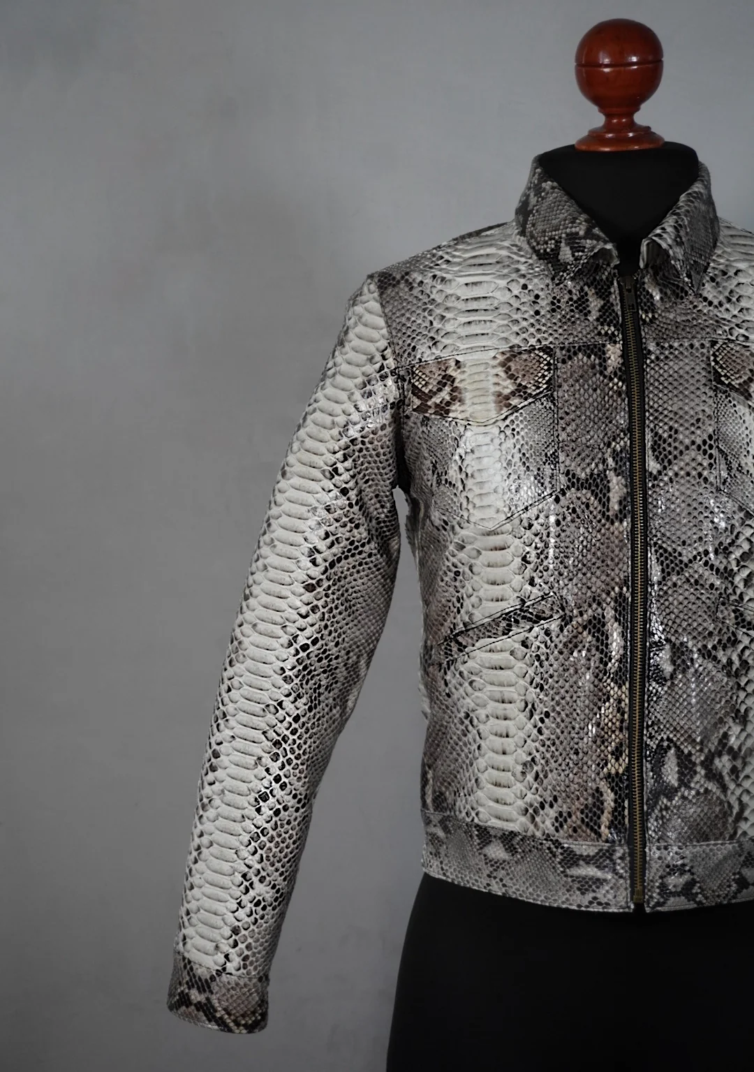 Duma snake white natural - Image 4