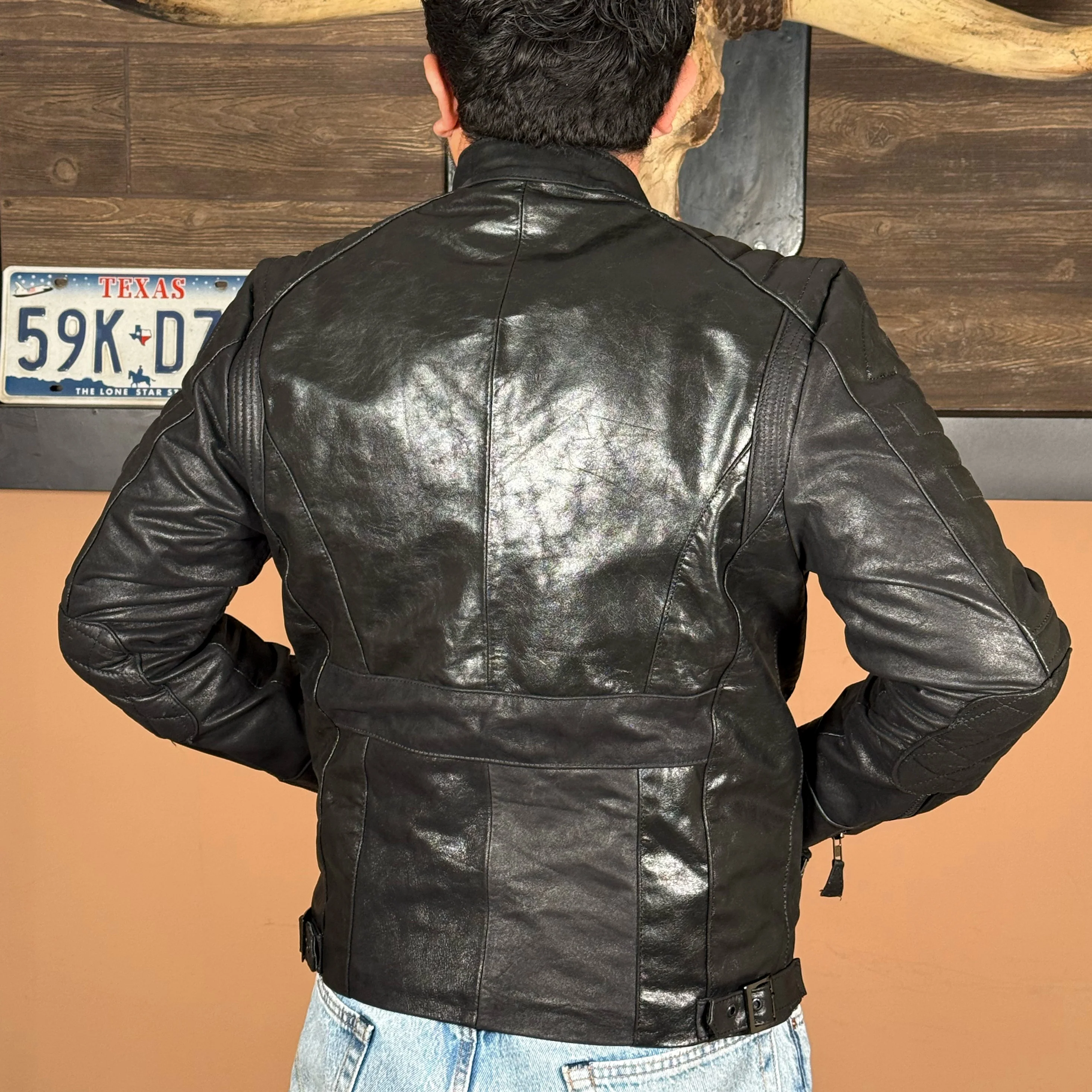 Hache darkest black - Image 8