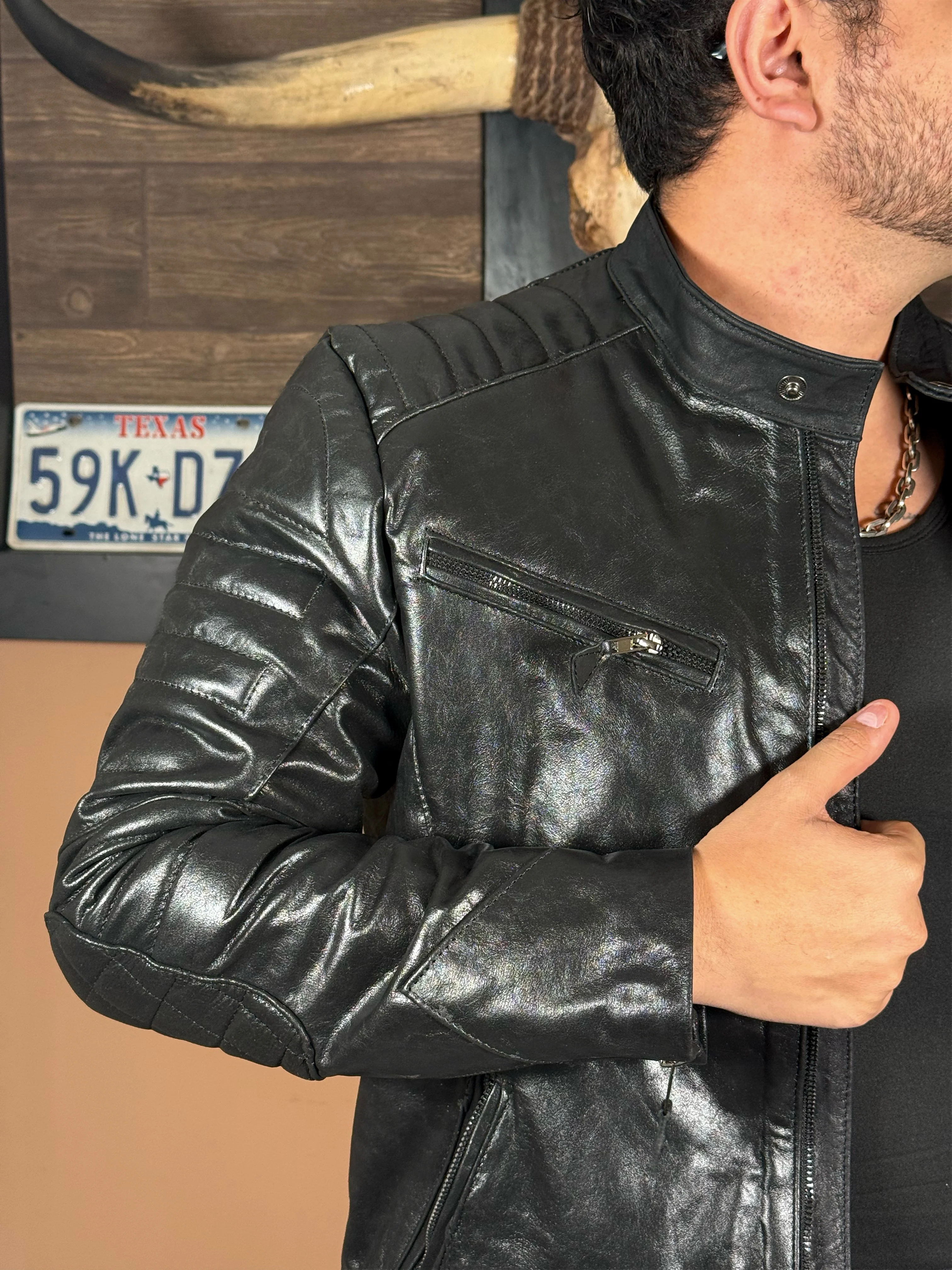 Hache darkest black - Image 9