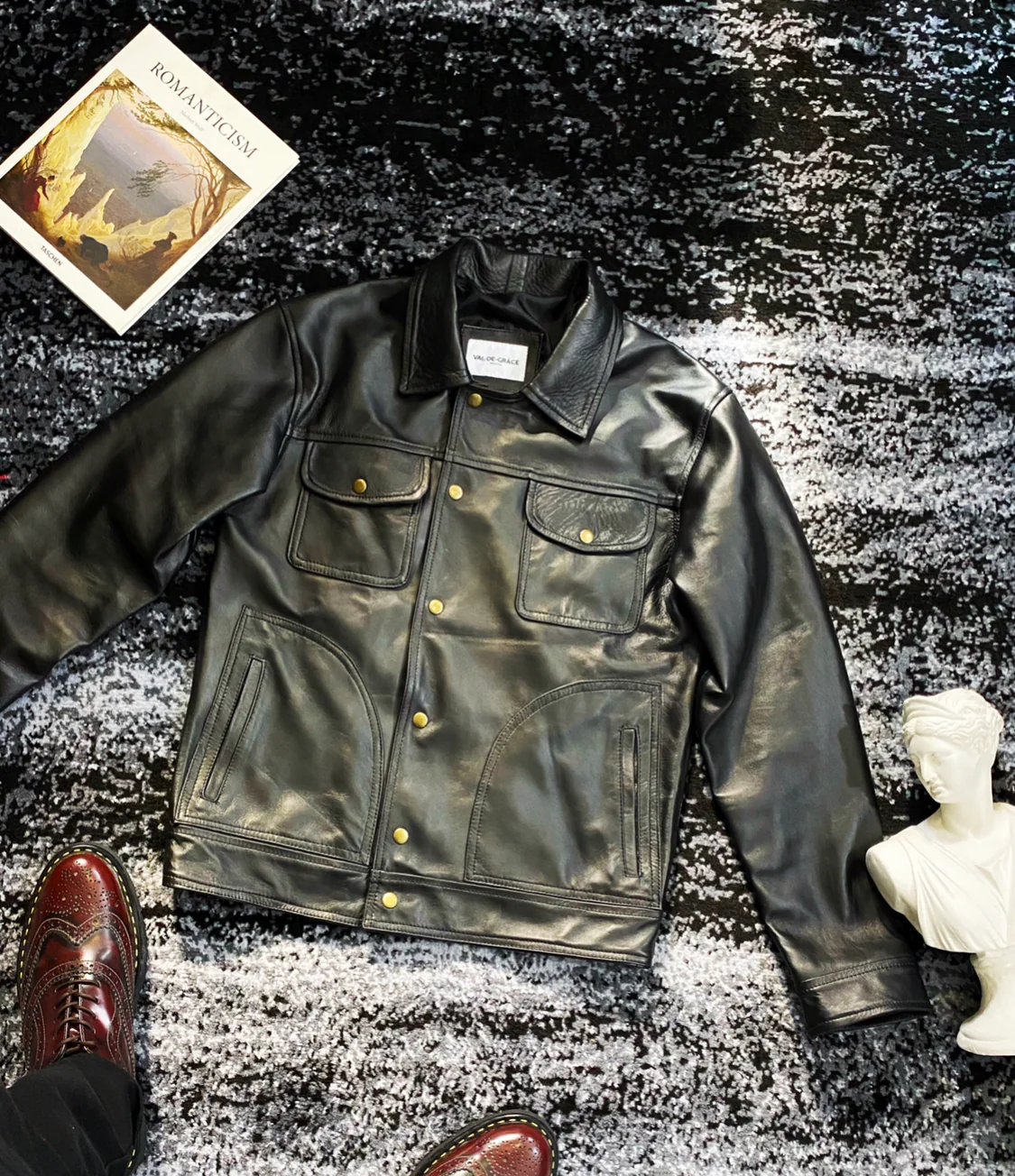 SAINZ darkest black - Image 4