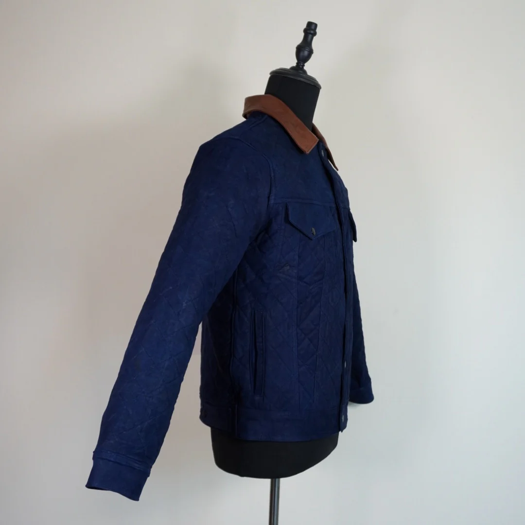 Truker capitonado azul marino - Image 3