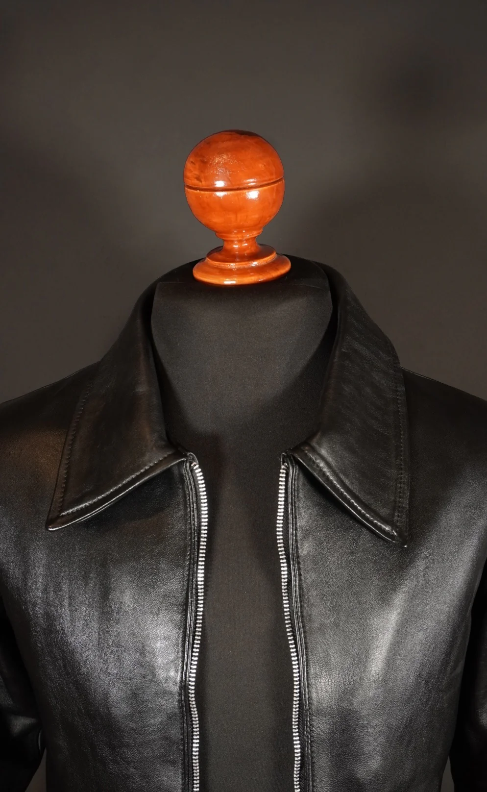 Turner darkest black - Image 11